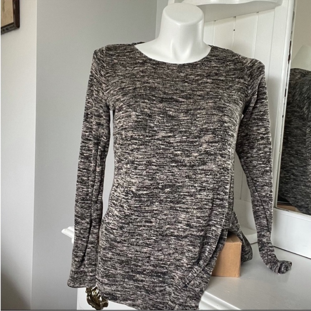 Max Studio Asymmetrical Sweater Gray/Beige Size M